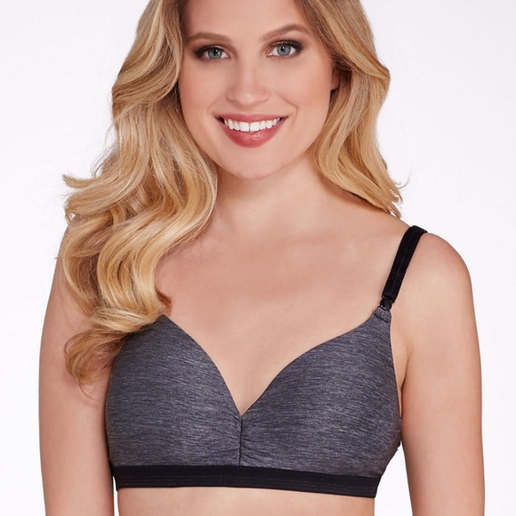 Warner's Other - Warner's Play It Cool Wire-Free Lift Gray Bra 36C